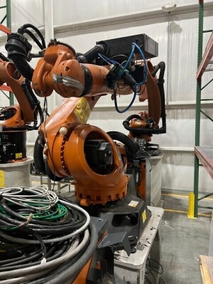 Kuka 6-Axis Robot KR90 - 4