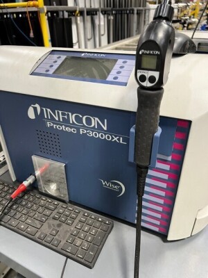 Inficon Leak Detector