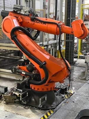 Kuka 6-Axis Robot KR120 - 2