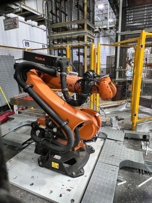 Kuka 6-Axis Robot KR240 R2700 Prime - 2